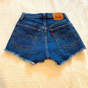 Levi Strauss daisy duke shorts with white tanktop